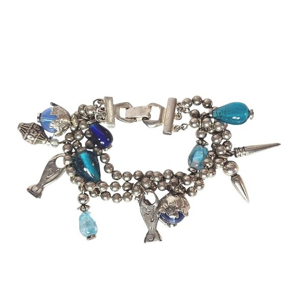 Beaded Charm Bracelet Silver and Blue Fish Pendants Jewelry - Picture 2 of 7